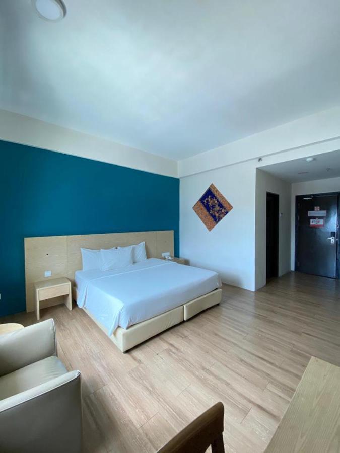 Summit Signature Hotel Batu Pahat Exterior foto